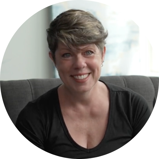 Portray image of Elizabeth Saunders
