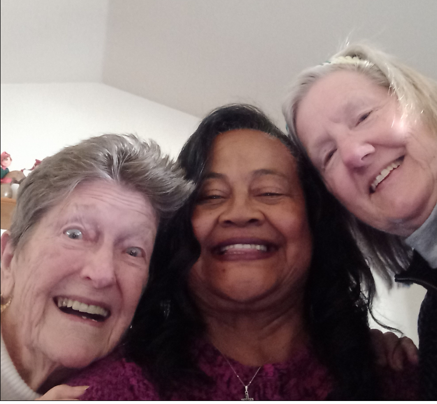 Image of (from left to right): Irma McAtee (96 years old), Louise Butler (volunteer driver), Carol Baker (Irma's daughter)